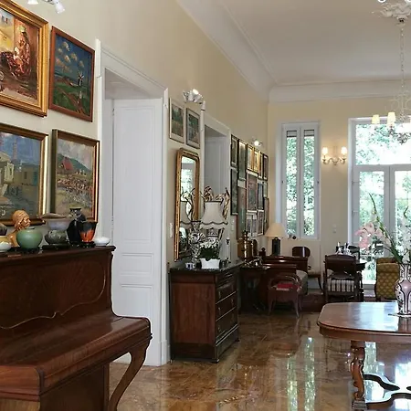 Chateau Peyrot Couette-café